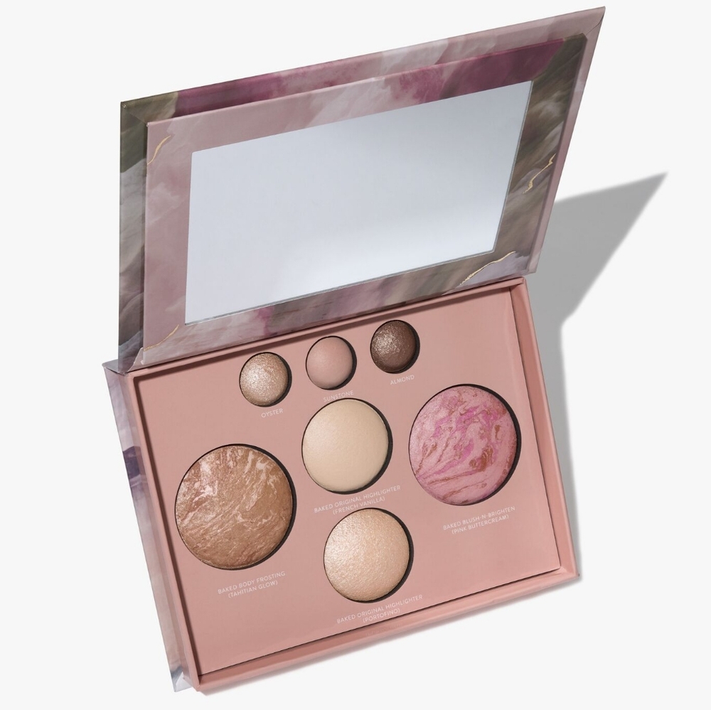 Laura Geller baked makeup palette "Best of the Best" NEW! sealed in original box